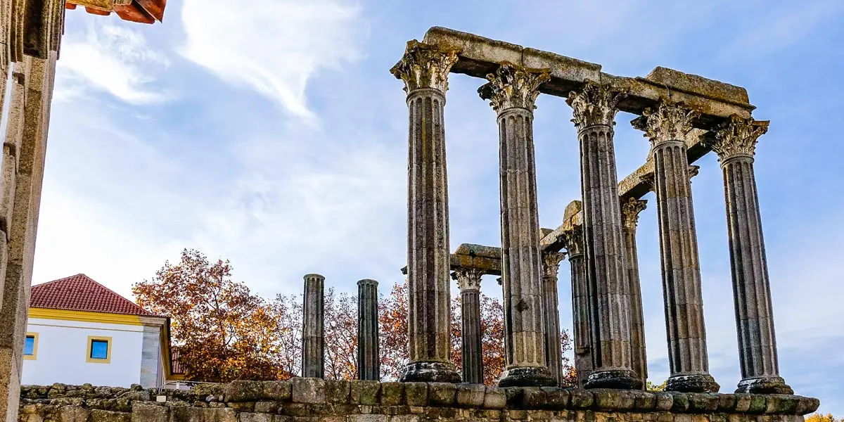 Évora: Património Mundial da UNESCO e o Coração do Alentejo Évora: Património Mundial da UNESCO e o Coração do Alentejo